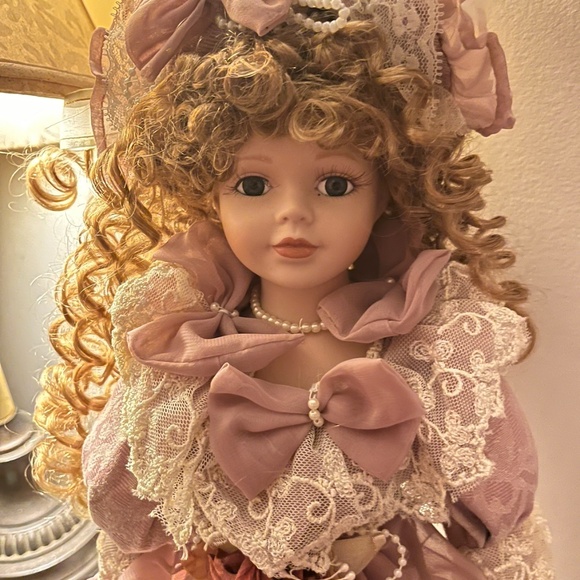 Porcelain Doll - Picture 8 of 14